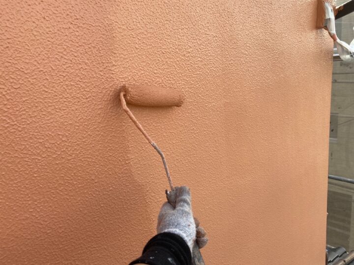 外壁　上塗り作業