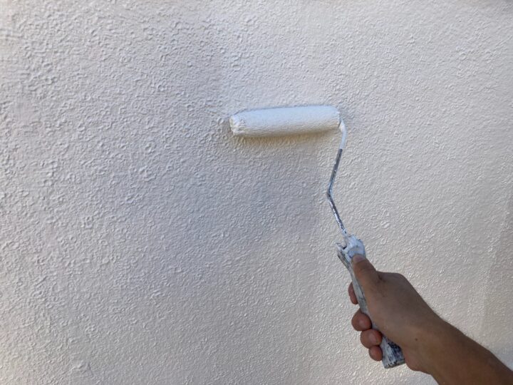 擁壁　塗装作業
