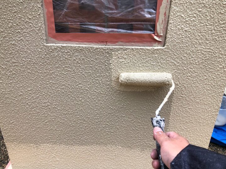 擁壁　塗装作業