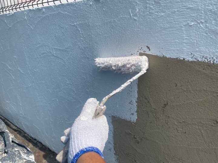擁壁　塗布作業