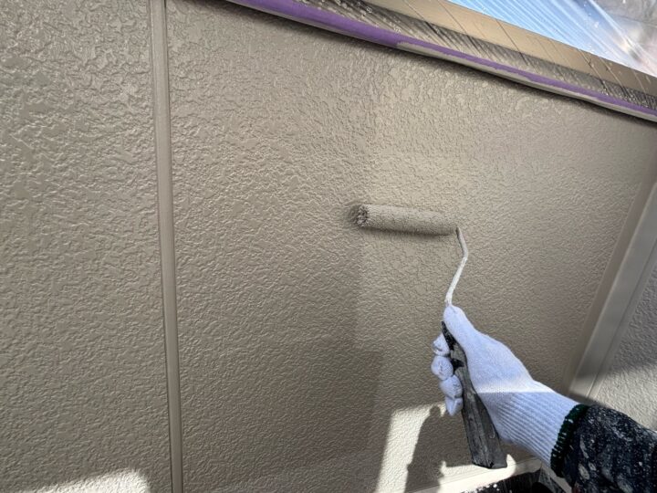 外壁 上塗り作業