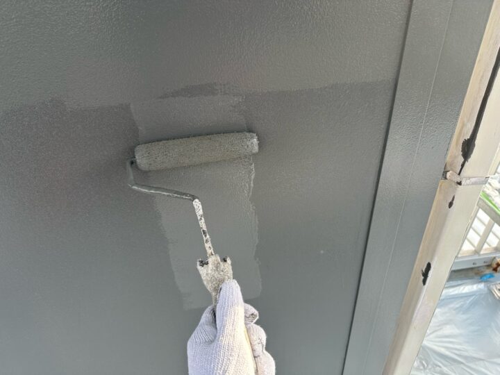 外壁 上塗り作業