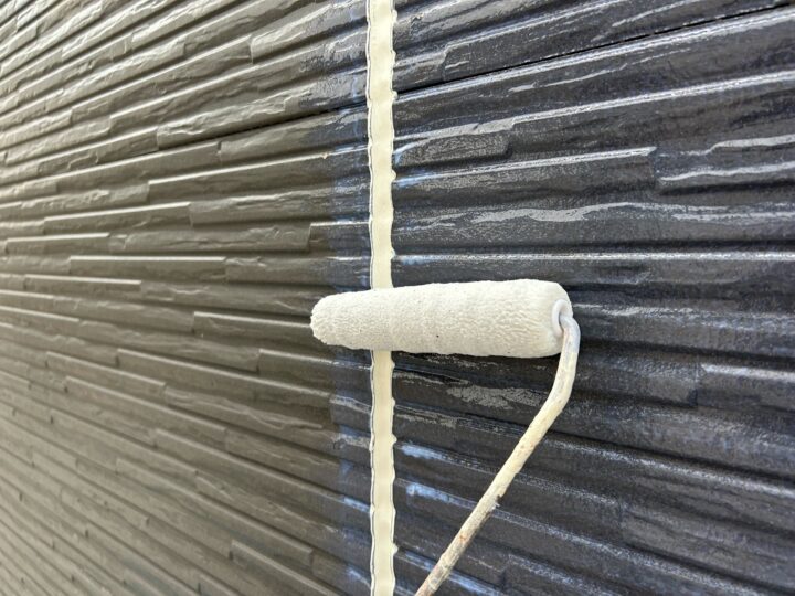 外壁 下塗り作業