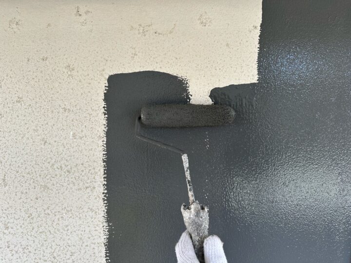 外壁 中塗り作業