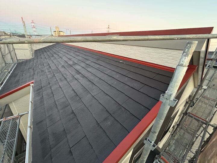 屋根 屋根板金部サビ止め塗布作業