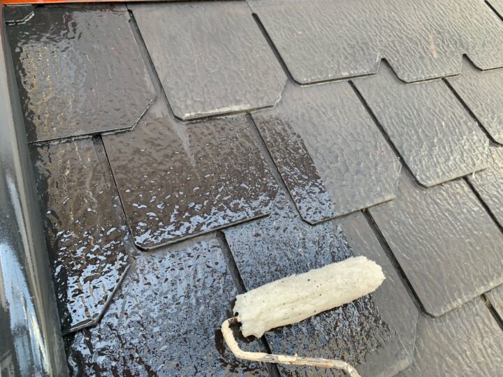 屋根 下塗り作業