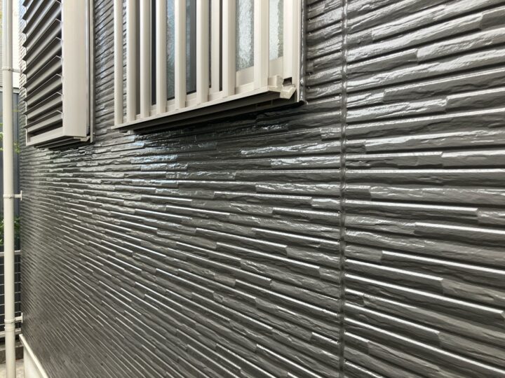 外壁 上塗り作業