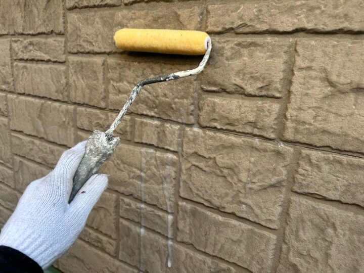 外壁 下塗り作業