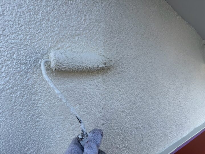 モルタル壁 上塗り作業