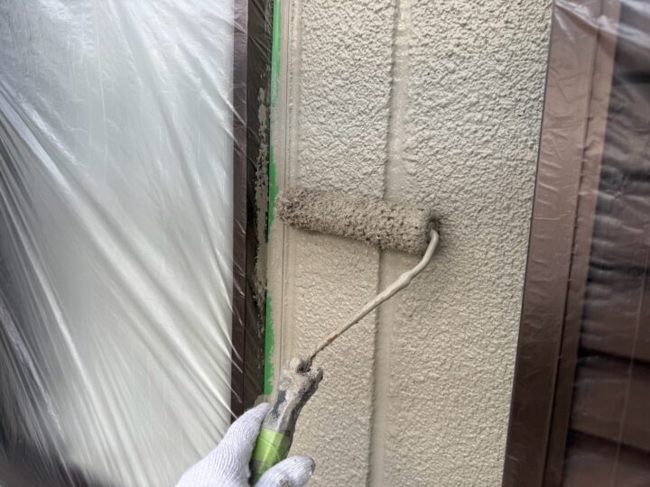 外壁 上塗り作業