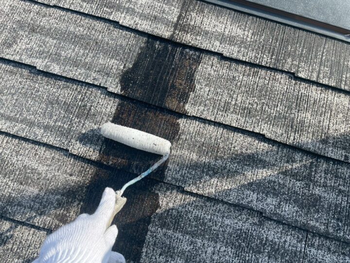 屋根 下塗り作業