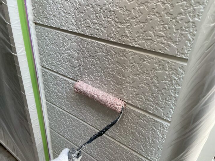 外壁 下塗り作業
