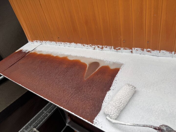 付帯部 下塗り作業