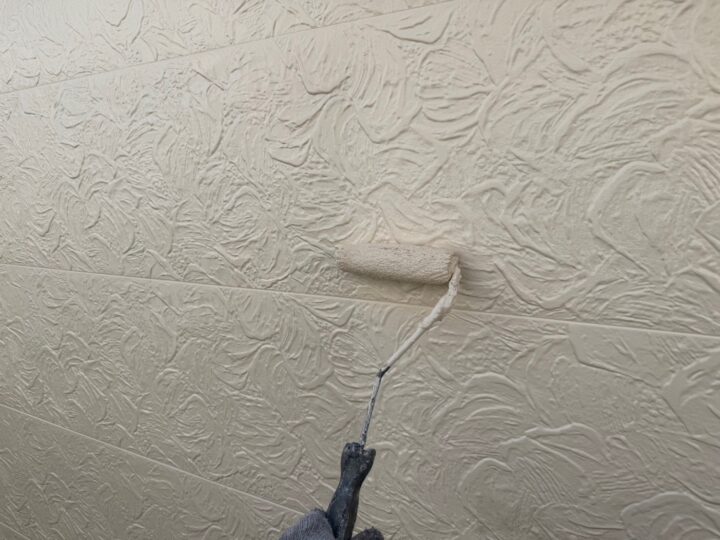 外壁 上塗り作業