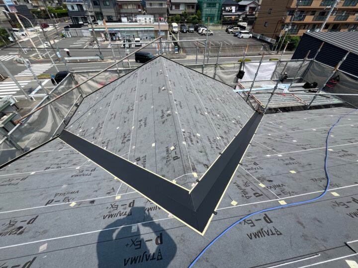 屋根カバー工事