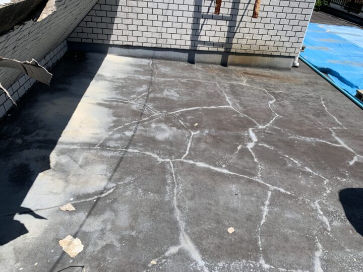 屋上の排水不良