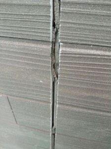 シーリングひび割れ